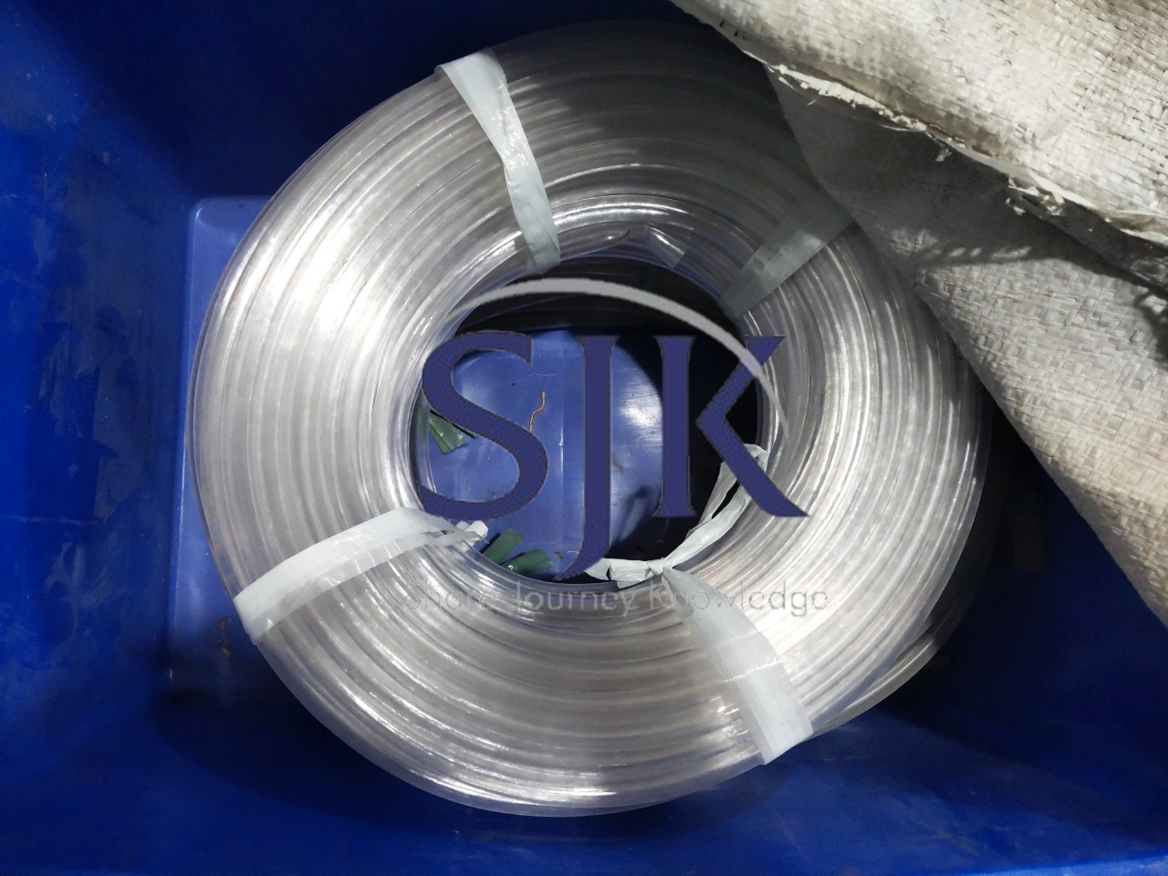 Ống nước nhựa trong dẻo