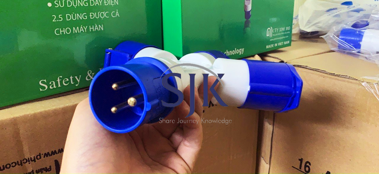Ổ cắm công nghiệp 3 nhánh - 3 Pha