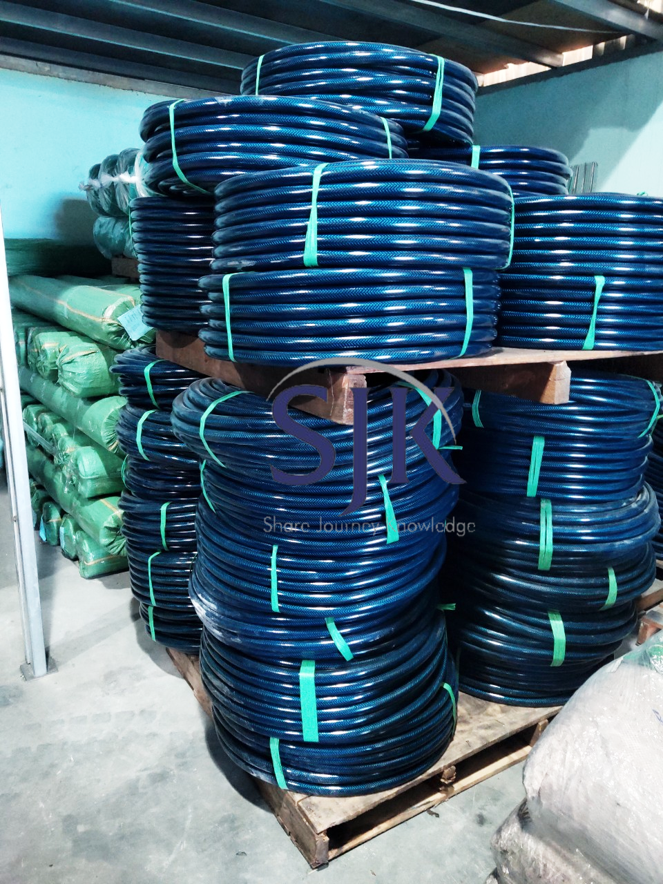 Ống nước nhựa mềm