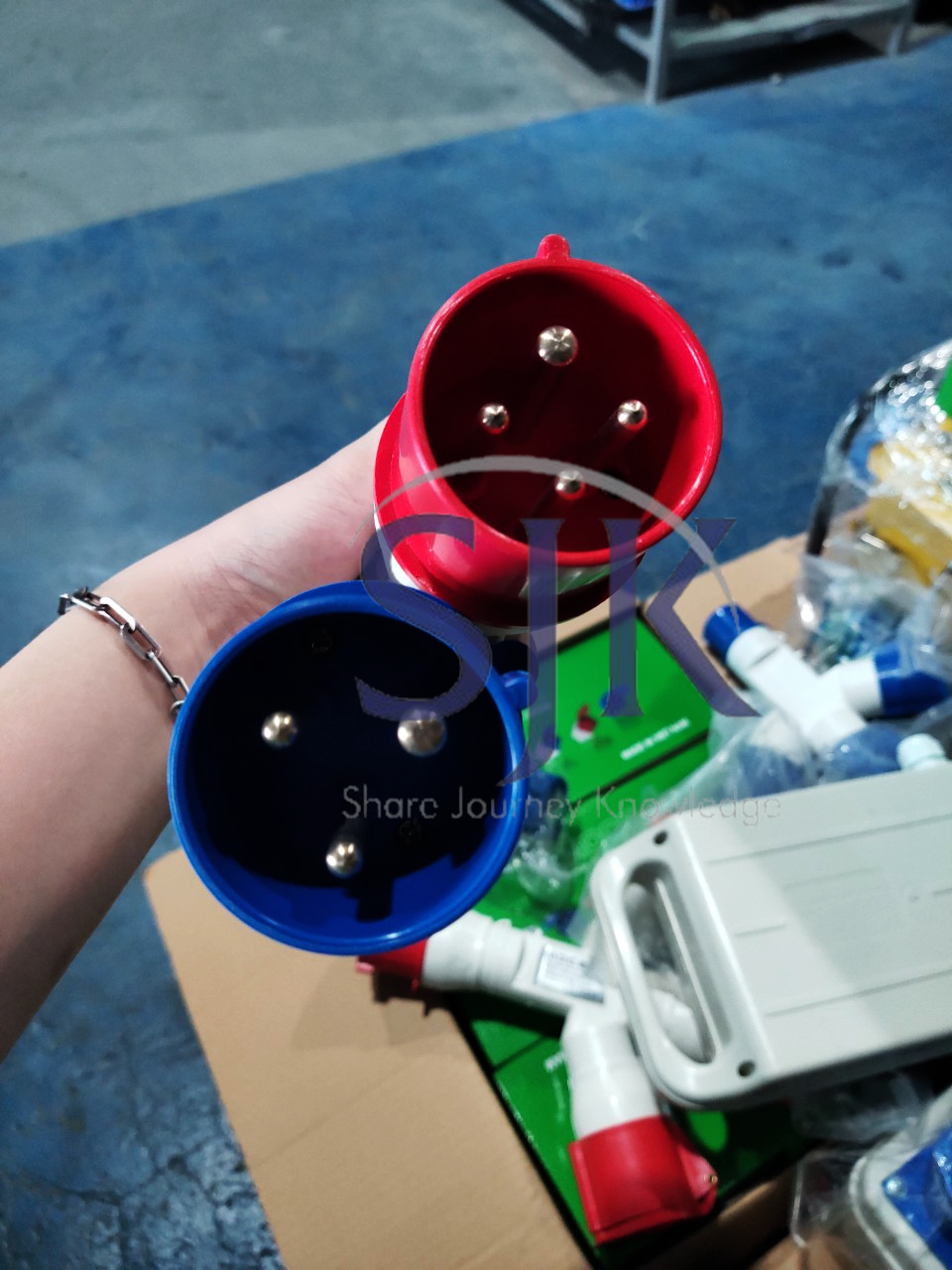 Ổ phích cắm công nghiệp - Di động