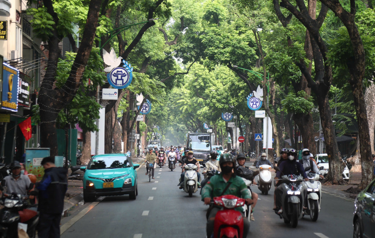 Hà Nội siết chặt an toàn giao thông dịp 2/9, công bố nhiều số điện thoại đường dây nóng